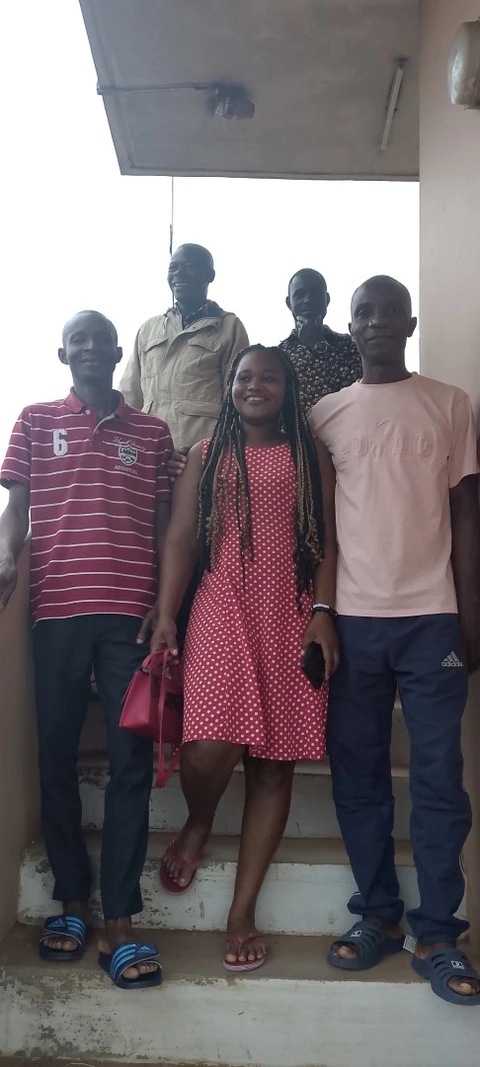 Paratext 3 à Cabtal Yaoundé